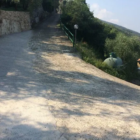 Cadelagnel * Castelletto Di Brenzone